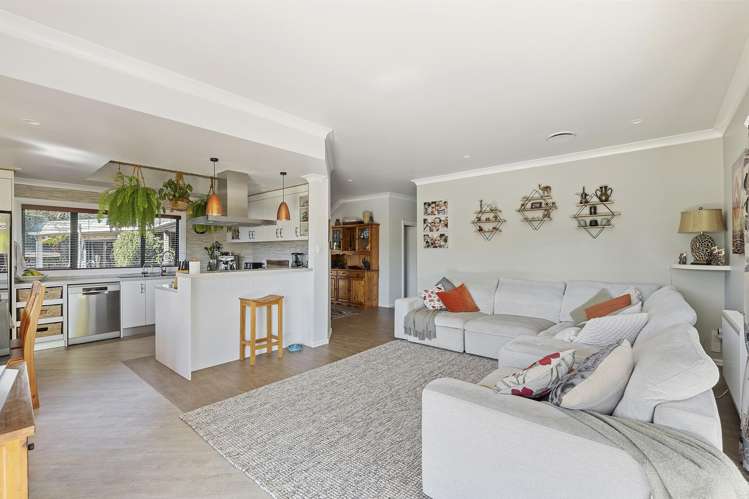 128 Wairau Road Oakura_13