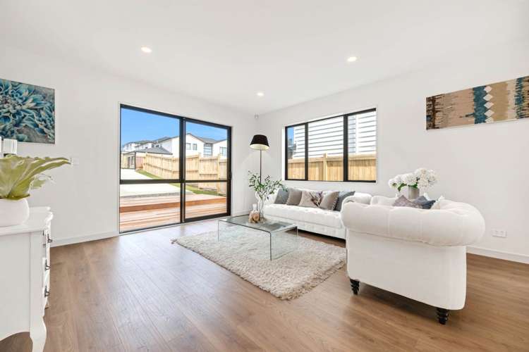 22 Dungloe Avenue Flat Bush_11