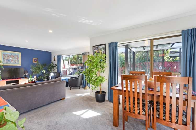 2/248 Bridge Street The Wood_9