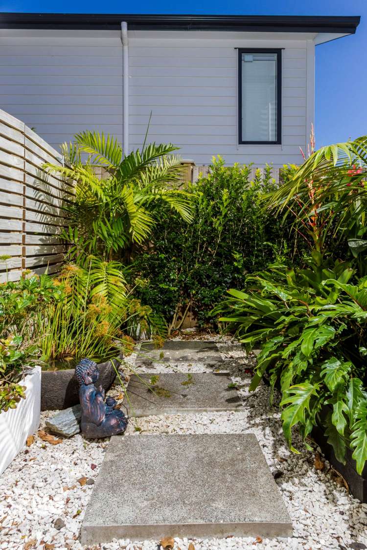 5 Flotilla Place Long Bay_29