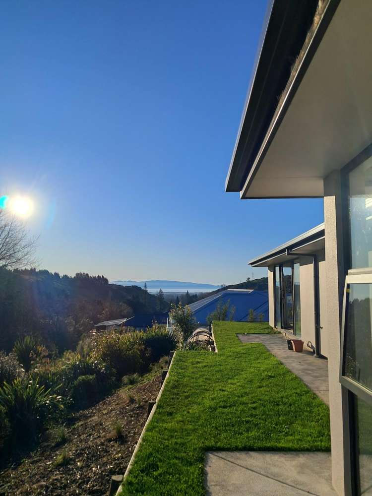 93 Sunningdale Drive Stoke_3