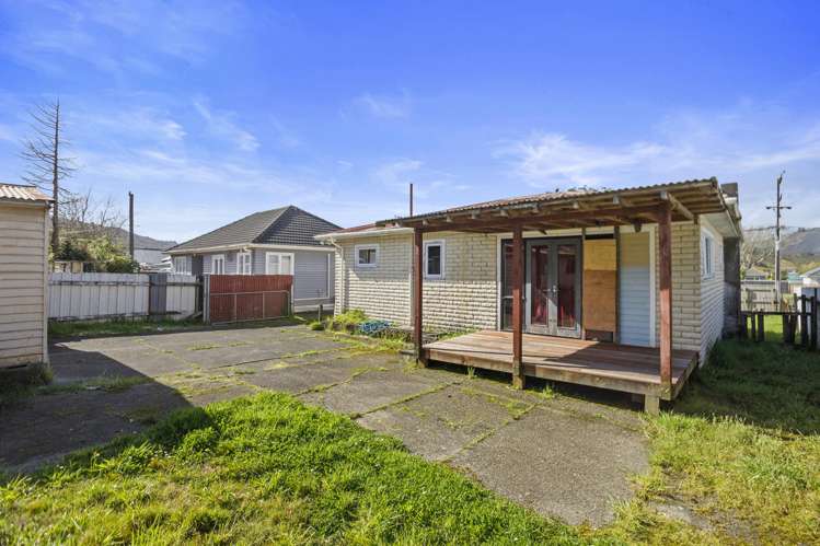 147 Wainuiomata Road Wainuiomata_12