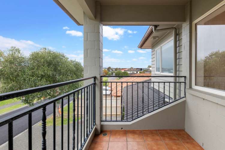 6 Karson Place Flat Bush_15