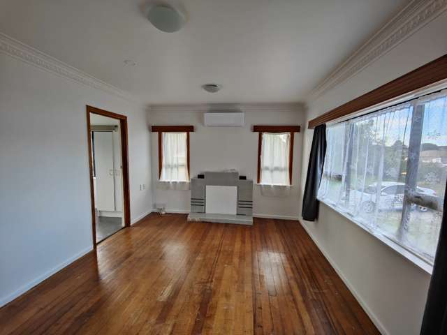 42 Tawa Crescent Manurewa_2