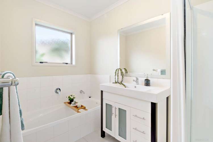 20 Parsot Place Pukekohe_13