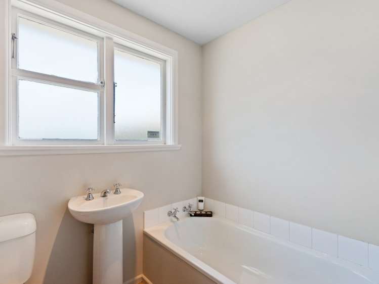 5 Awatea Road Hornby_12