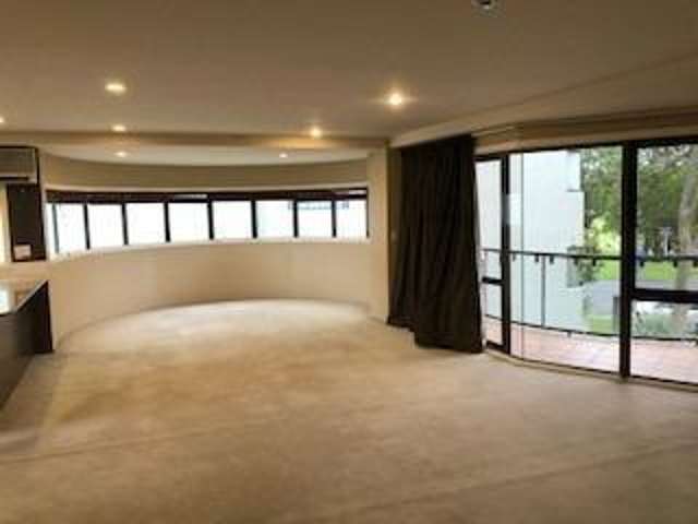 2d/27 George Street Newmarket_2