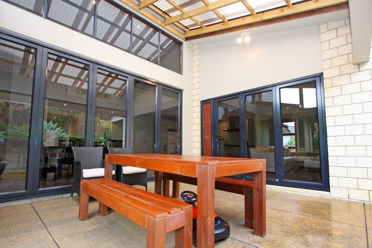 37 Gibbston Crescent Flat Bush_12