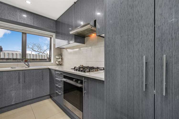 8 Thompson Terrace Manurewa_10