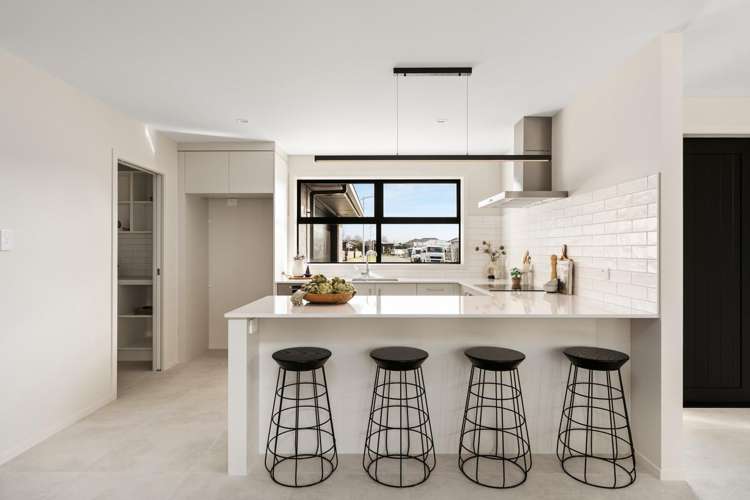 39 Hammick Crescent Pyes Pa_5