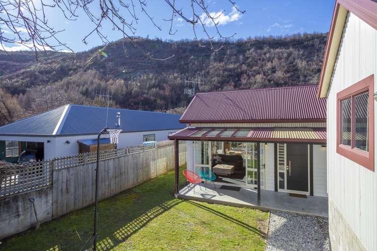 15a Davey'S Place Arrowtown_18