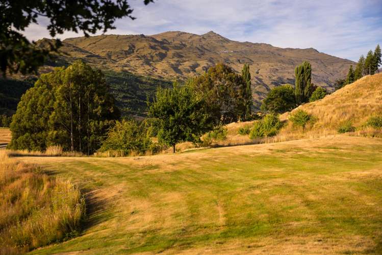 44 and 80 Toka Road Dalefield/Wakatipu Basin_16