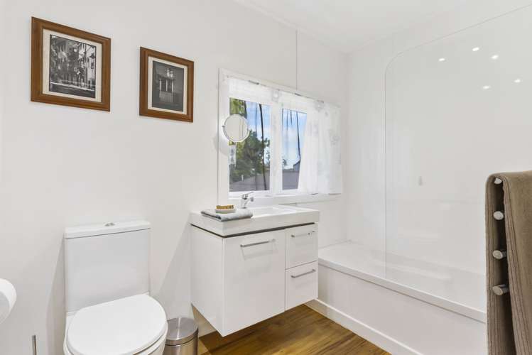 6 Woodward Avenue Mangere Bridge_14