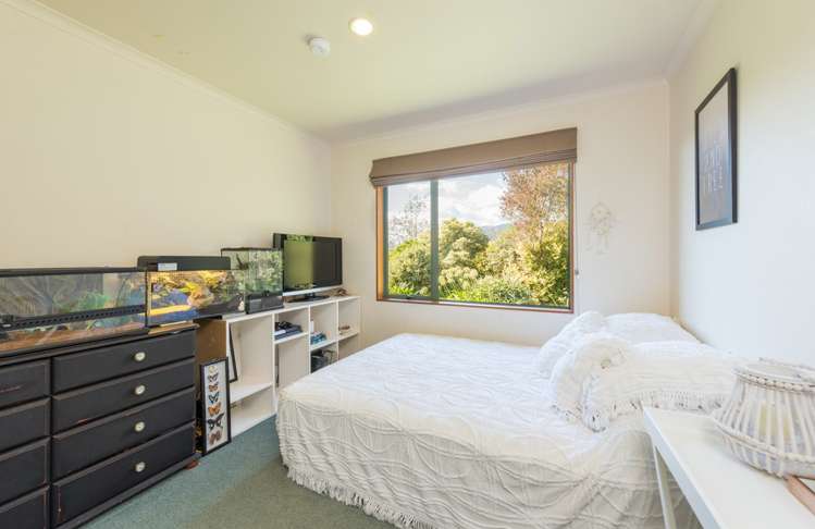 10 Olympus Way Richmond_11