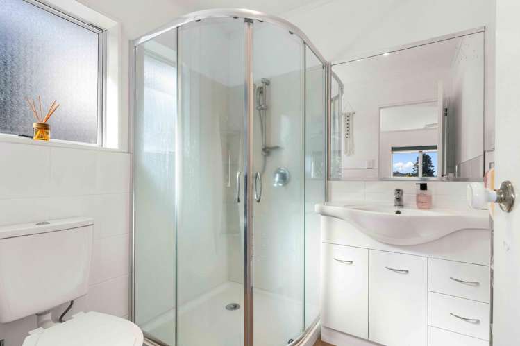 21 Pacific View Road Papamoa_11