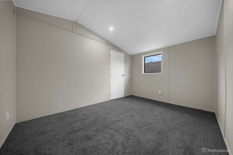 11 Awatere Street Clover Park_11