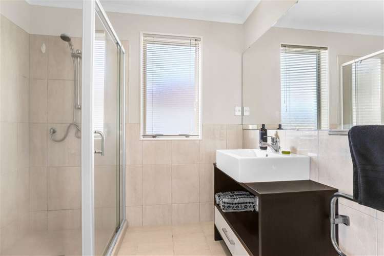 21 Zabeel Crescent Takanini_8