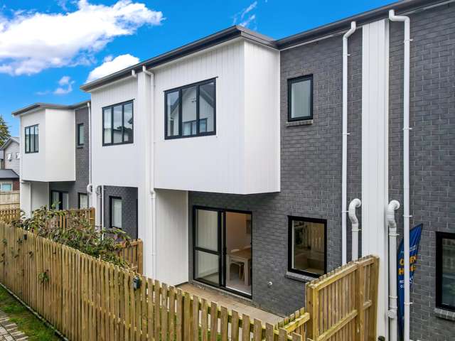 Modern Townhouse in Prime Location - Available Now