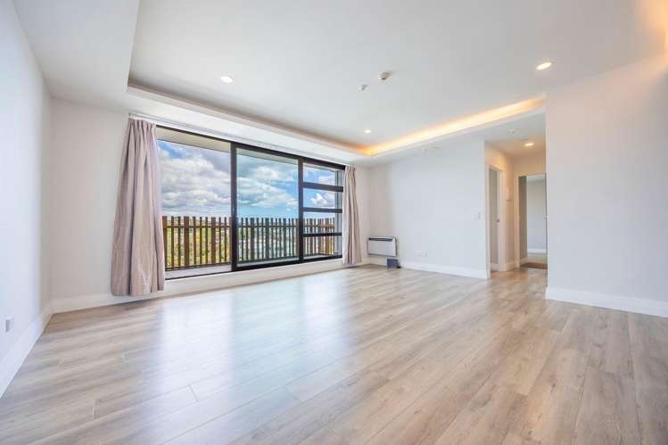 608/22 Library Lane 10862_1