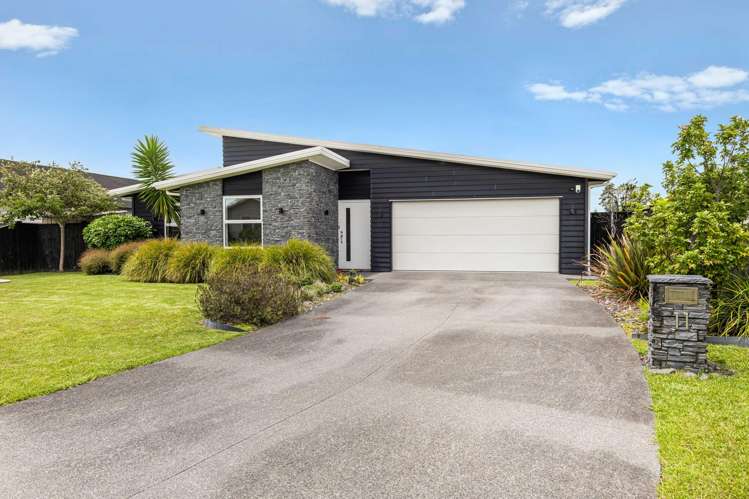 11 Fred White Drive Kumeu_0