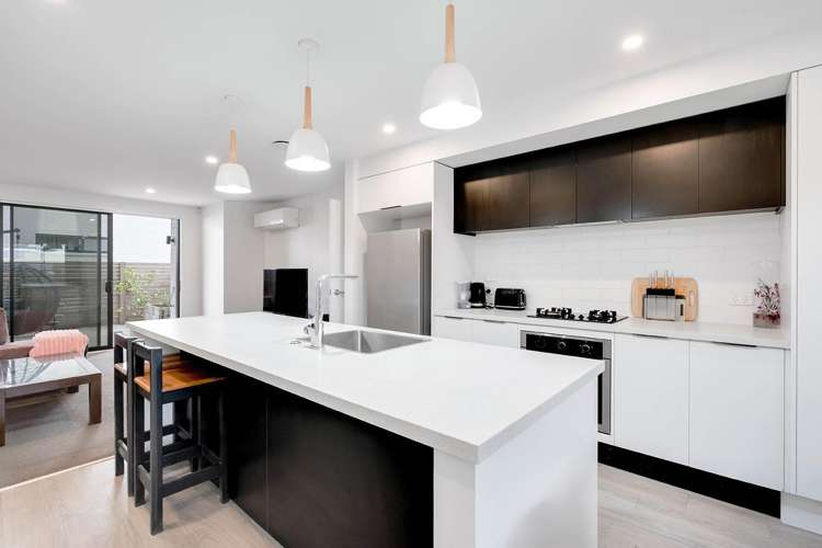 3/182 London Street 10463_4