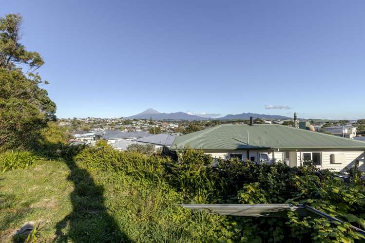 15 Simons Street Moturoa_14