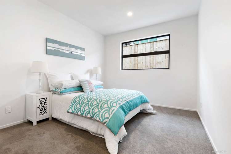 8 Mamuku Drive Massey_10