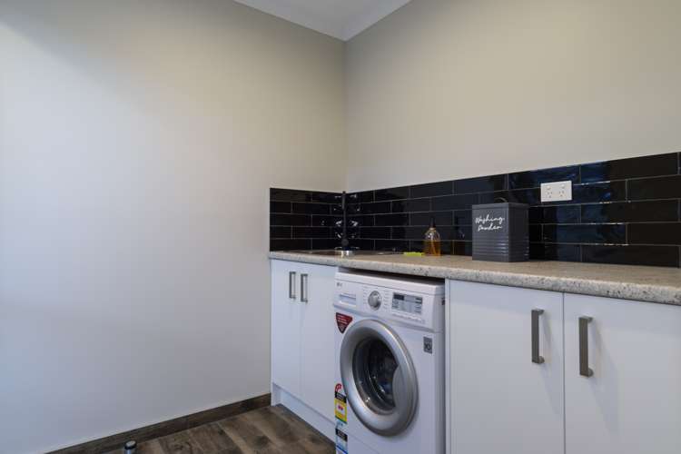 75 Kennedy Road Pyes Pa_20