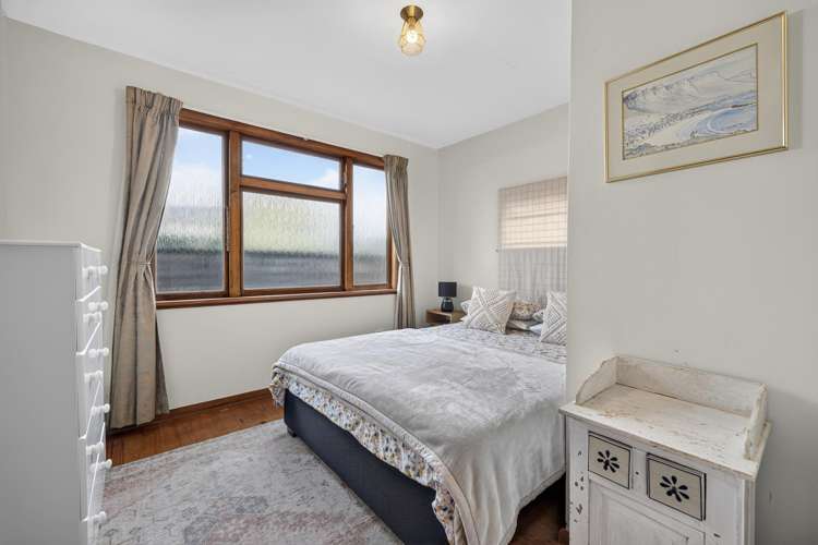 2/146 Beach Road North New Brighton_14
