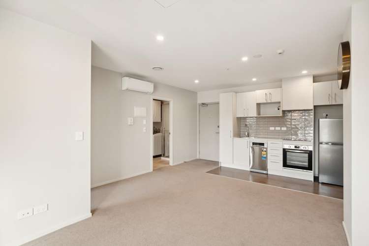 004/16 Mountain Ash Drive_5
