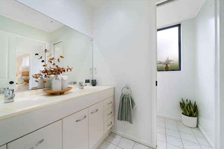 8 Coupland Court Glendene_15