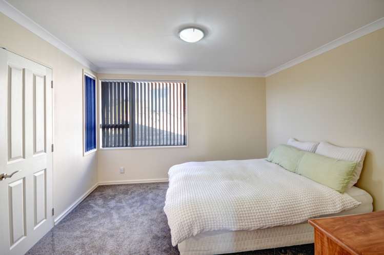 35 Joe Brown Avenue Mosgiel_12