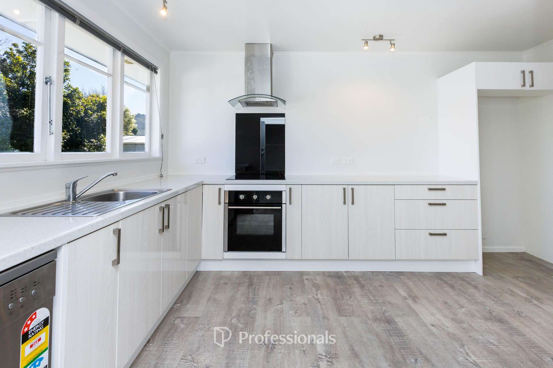 21 Totara Park Road Clouston Park_0
