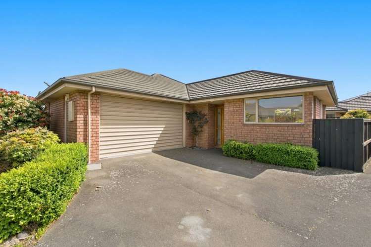24 Parade Court_0