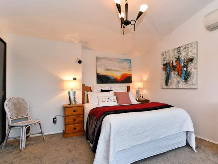 2a Foster Avenue Huia_13