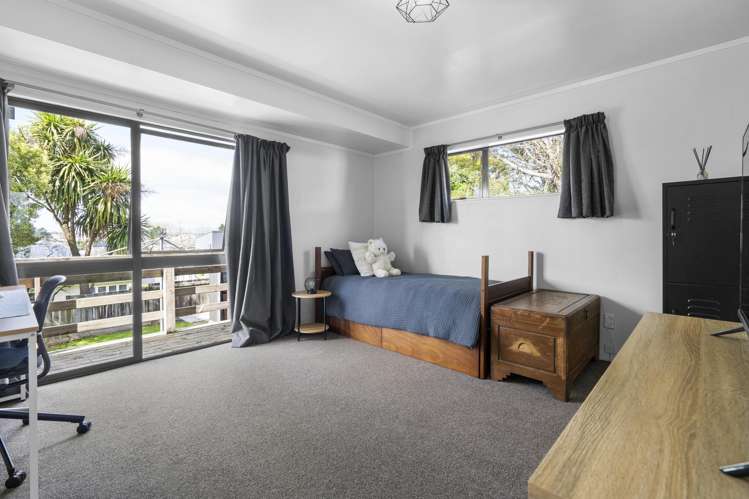 7a Huia Avenue Forest Lake_7