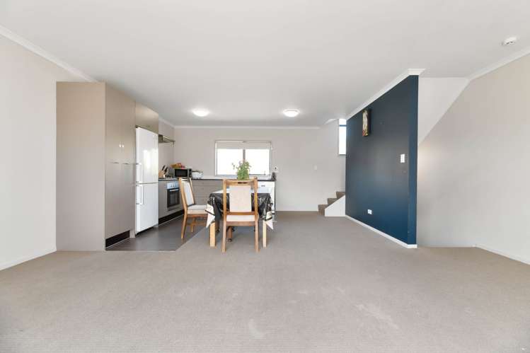 230/172 McLeod Road Te Atatu South_18