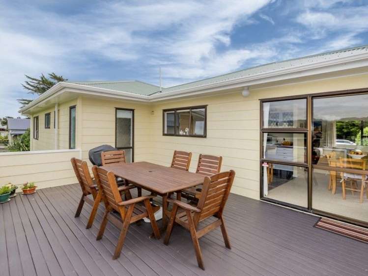 104 Tutere Street Waikanae Beach_14