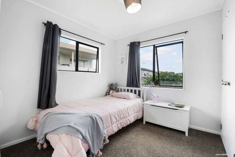 1 Gilshennan Valley Red Beach_10