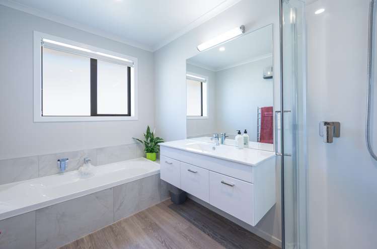 24 Concordia Drive Richmond_14