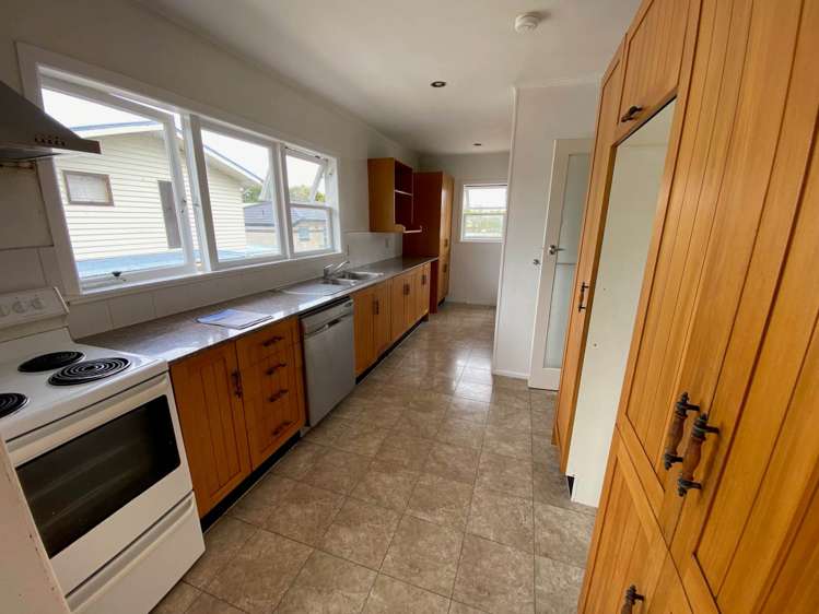 6 Lyttelton Avenue Forrest Hill_6