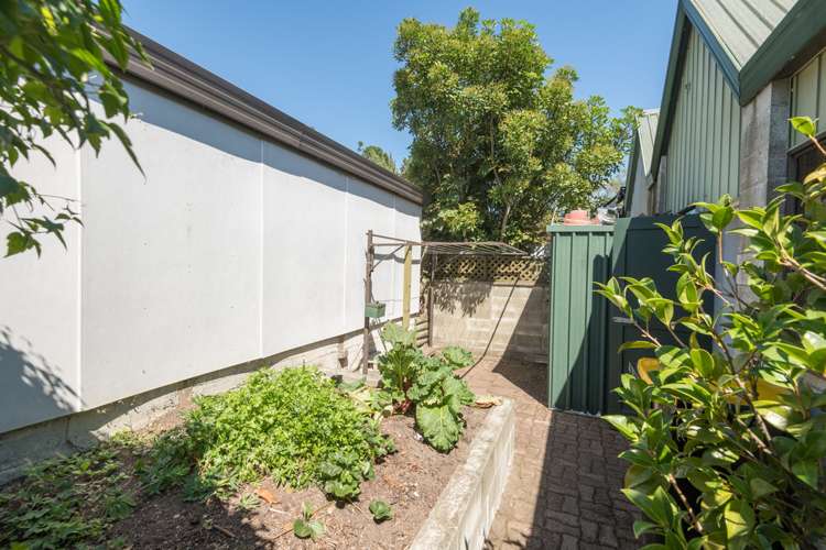 2/6 Hobhouse Street Stoke_21