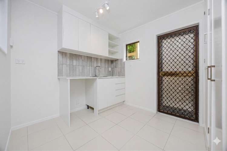 2/14 Monteith Crescent Remuera_16