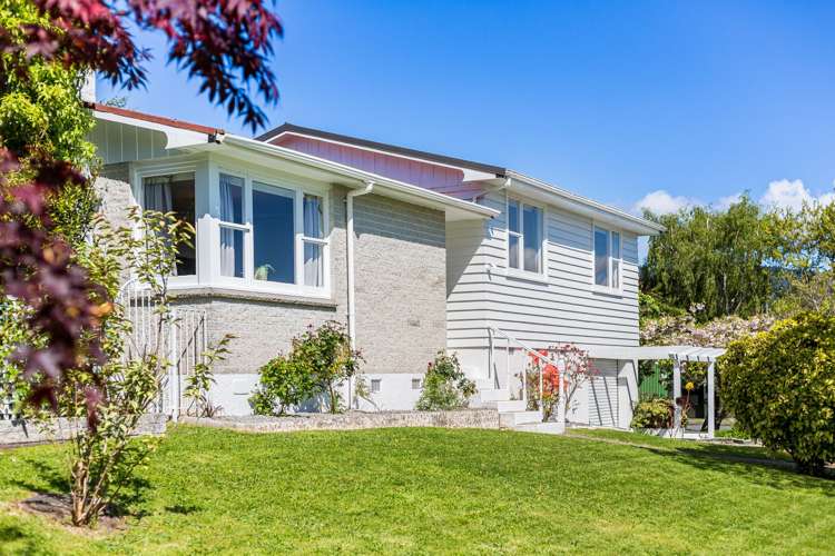 2 Monterey Place Totara Park_19