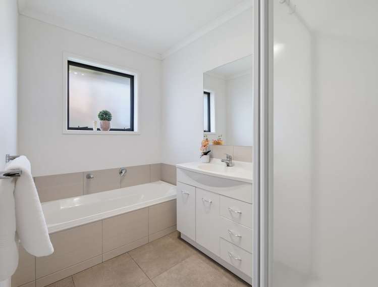 63 Carroll place Owhata_10