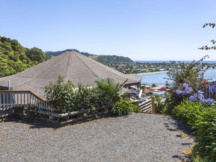 12 Pine Grove Tairua_23