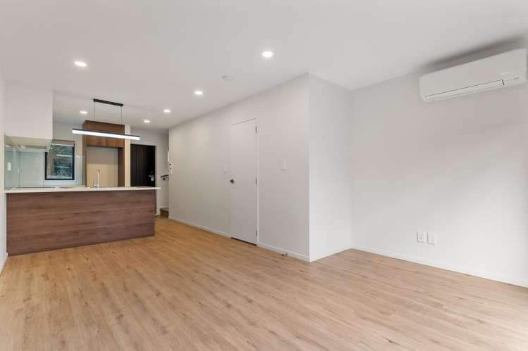 8/237 Swanson Road_3