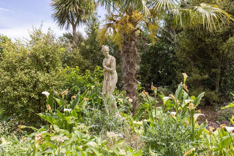 1937 Lake Ferry Road Pirinoa_19