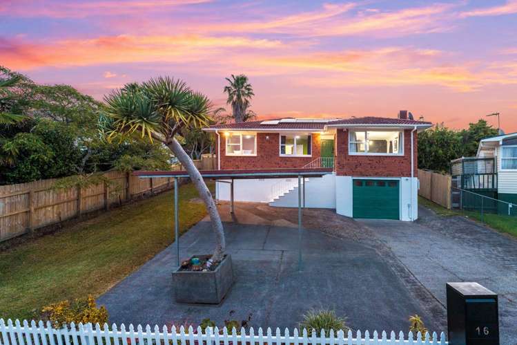 16 Thornlow Street Glendene_26