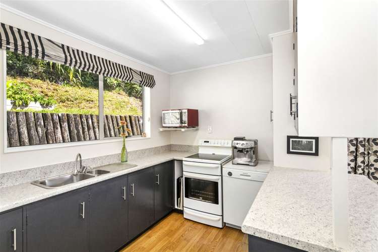 14 Voltaire Street Karori_2